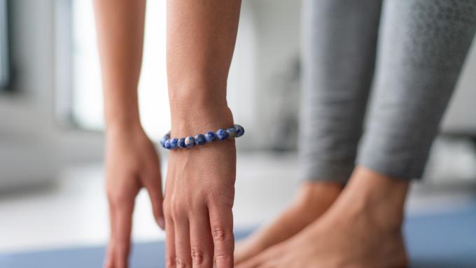 Les 6 exercices les plus simples pour améliorer la flexibilité du corps pour les débutants.  Vous pouvez tous les faire en 10 minutes